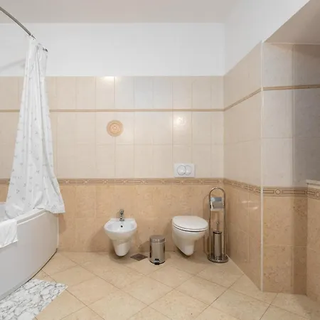 Vila Stauri By Briskva