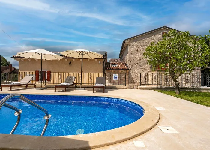 Stauri By Briskva * Zminj