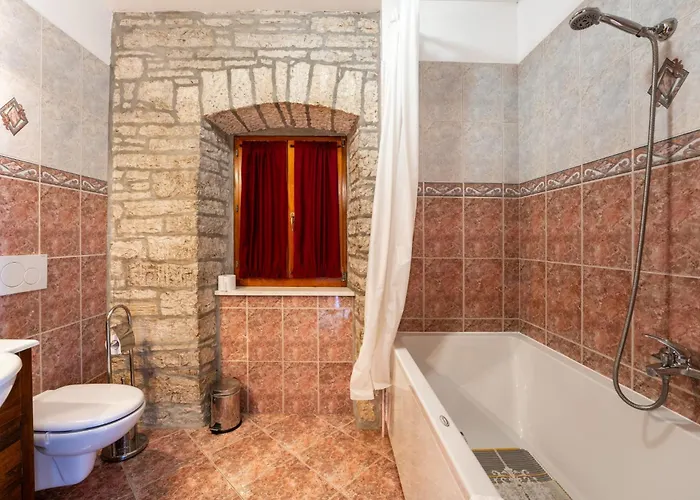 Stauri By Briskva Vila