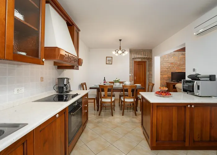 Vila Stauri By Briskva